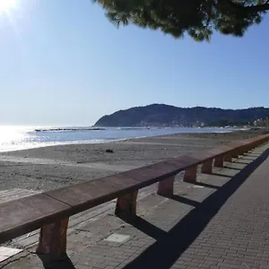 Casa Di Ro - Coloratissima A 300 Metri Dal Mare Appartamento San Bartolomeo Al Mare